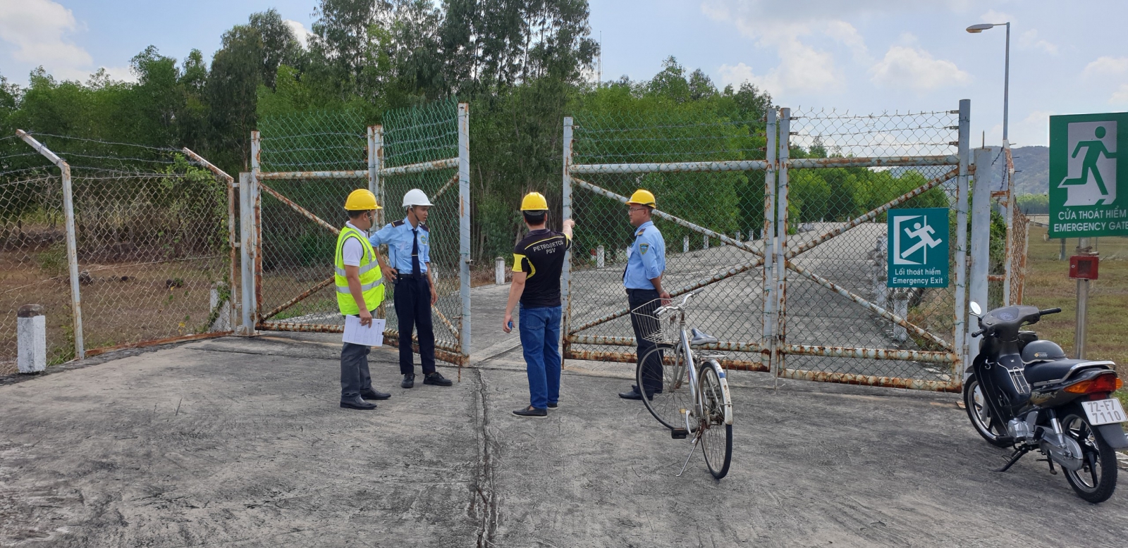 SƯỚNG HAY KHỔ NGƯỜI LÀM NGHỀ BẢO VỆ?